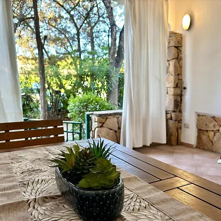 アパートホテル With Swimming Pool In Porto Rotondo, With Air Conditioning And Private Outdoor Area ポルト・ロトンド