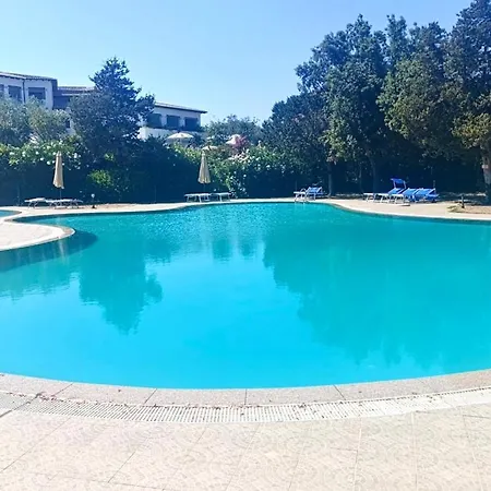 アパートホテル With Swimming Pool In Porto Rotondo, With Air Conditioning And Private Outdoor Area 4*